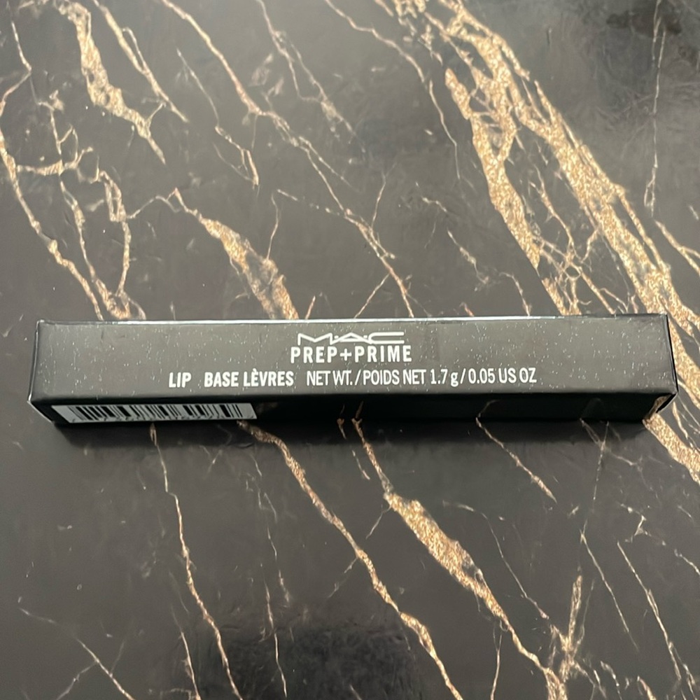 PREP + PRIME LIP BASE